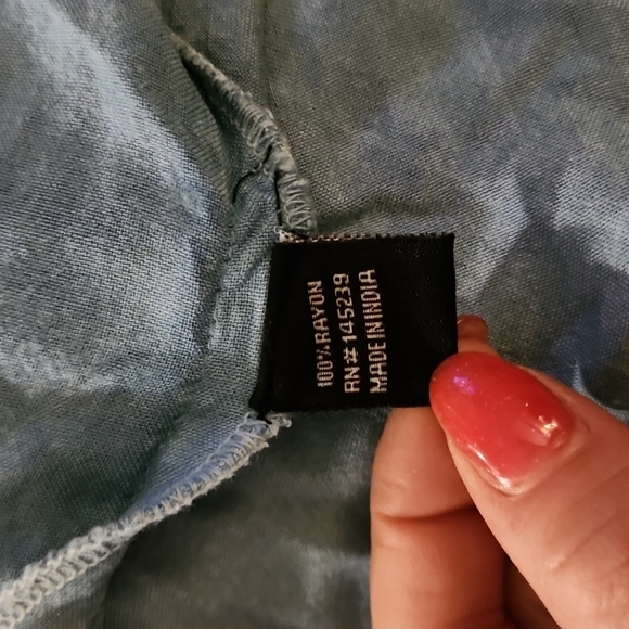 Style Envy Button Up Twist Hem Long Sleeve Blouse Small Light Blue - Picture 4 of 5